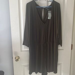 Forever21+ Olive short jumpsuit size 2X